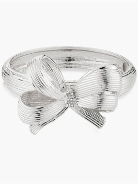 Tasha hinge Bow bracelet
